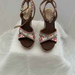 Gianni Bini Brown Wedge Sandals with Multicolor Embroidered Straps